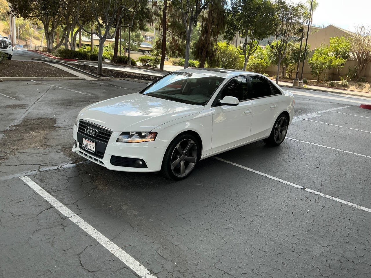 Used 2012 Audi A4 2.0T Premium w/ Convenience Pkg FWD image 2