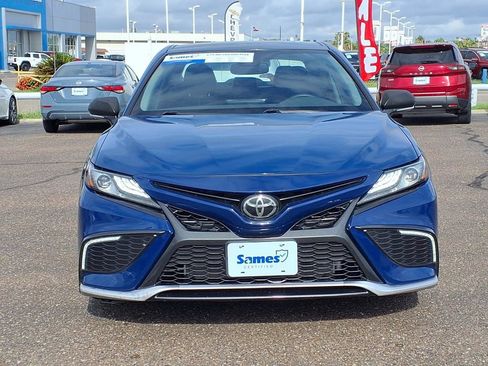 Used 2023 Toyota Camry XSE FWD image 3