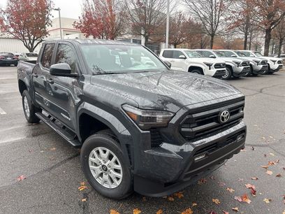 New 2025 Toyota Tacoma SR5