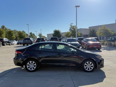 Used 2024 Toyota Corolla LE FWD image 6