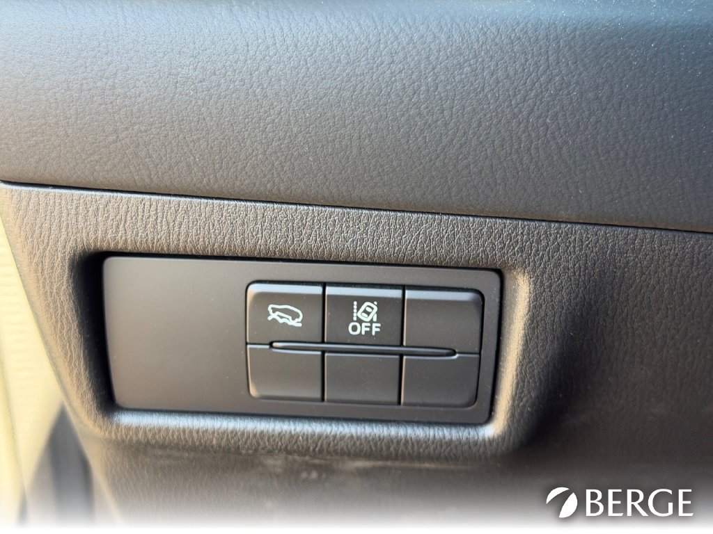Used 2025 MAZDA CX-5 AWD 2.5 S w/ Select Package image 17