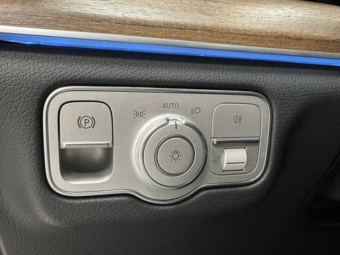 Certified 2025 Mercedes-Benz GLE 350 4MATIC image 35