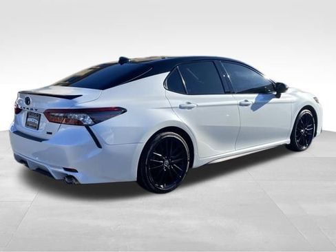 Used 2023 Toyota Camry XSE image 7