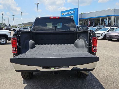 Used 2025 RAM 2500 Big Horn AWD/4WD image 31