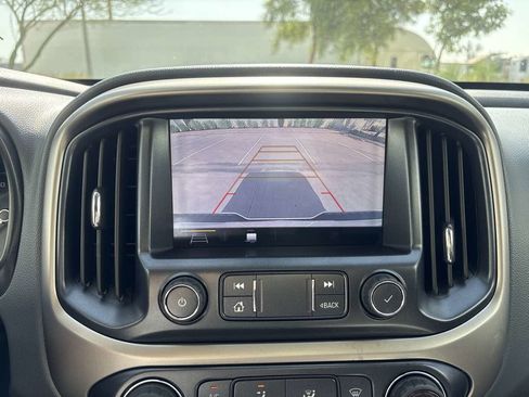 Used 2019 Chevrolet Colorado Z71 AWD/4WD image 22