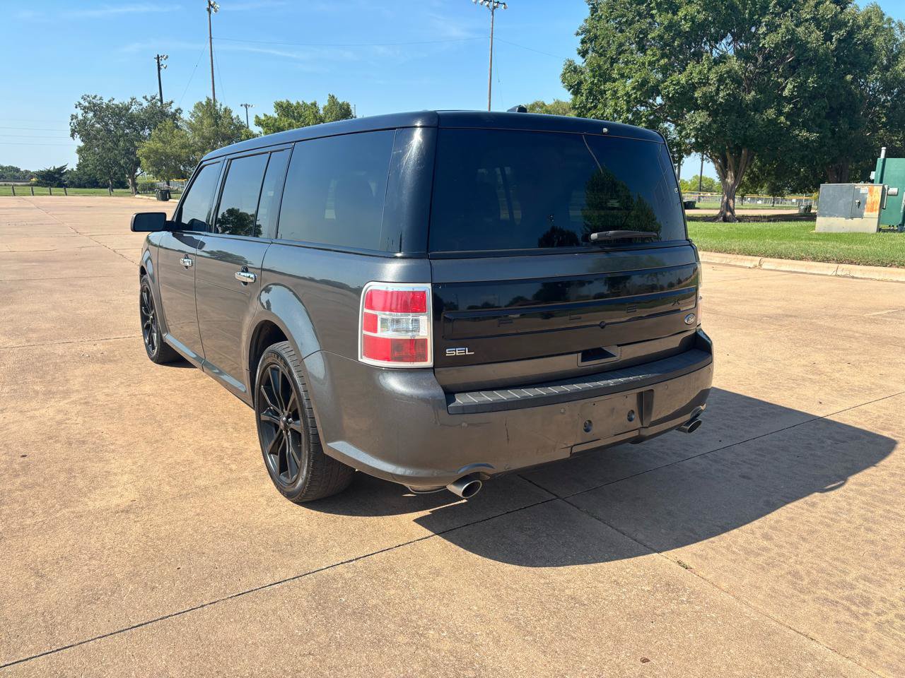 Used 2019 Ford Flex SEL FWD image 7