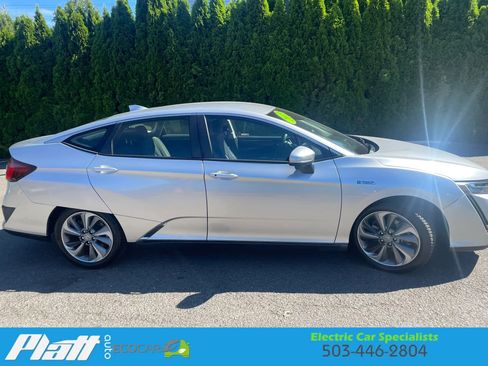 Used 2019 Honda Clarity Plug-In Hybrid image 12