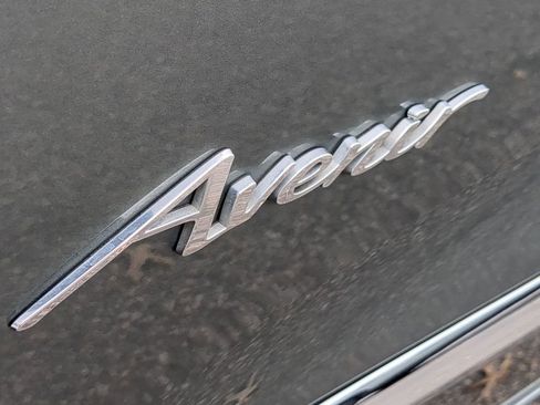 Used 2022 Buick Enclave Avenir image 33