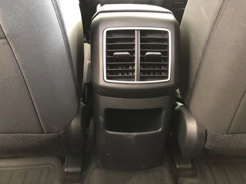 Used 2024 Kia Sportage LX image 38