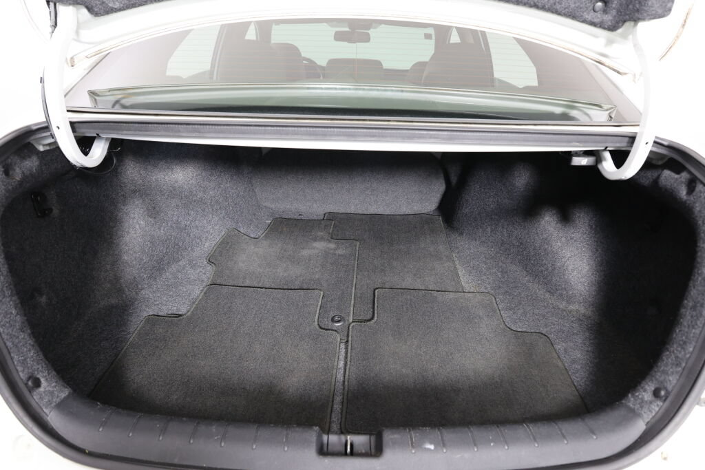 Used 2013 Honda Accord EX-L image 18