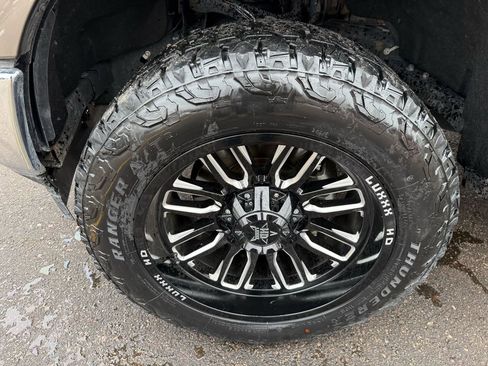 Used 2019 Ford F150 Lariat image 12