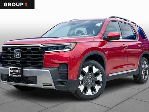 Used 2026 Honda Pilot Touring image 1