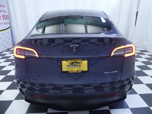 Used 2020 Tesla Model Y Long Range AWD/4WD image 5