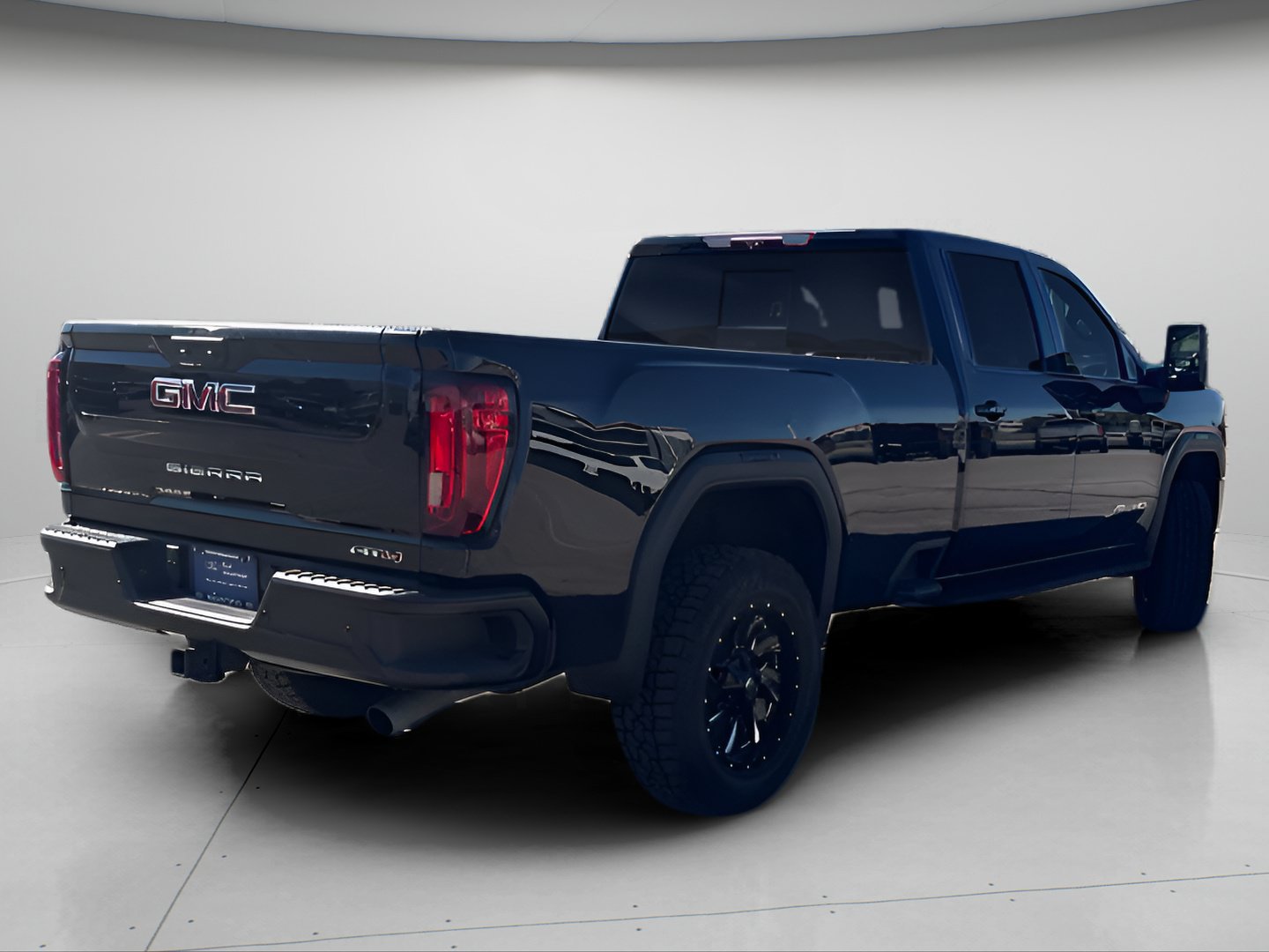 Used 2022 GMC Sierra 2500 AT4 w/ AT4 Premium Plus Package AWD/4WD image 5