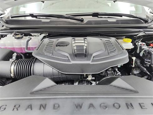 New 2026 Jeep Grand Wagoneer 4WD image 17