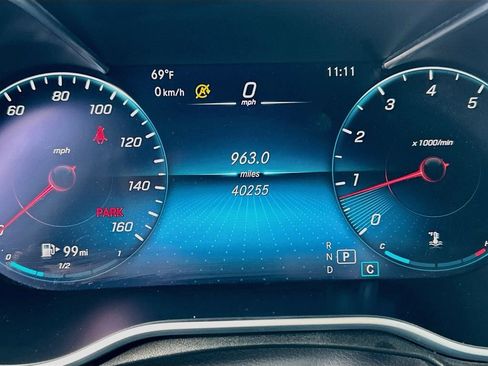 Used 2020 Mercedes-Benz GLC 300 w/ Multimedia Package image 12