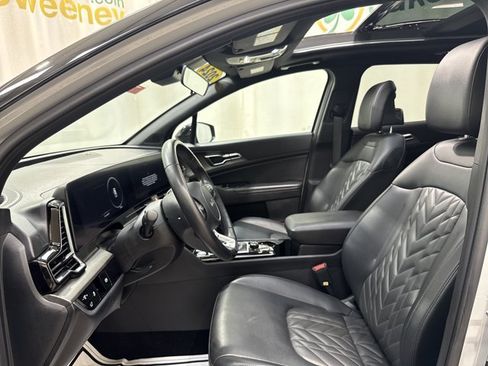 Certified 2024 Kia Sportage X-Pro Prestige AWD/4WD image 12