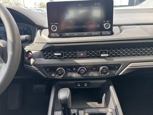 Used 2024 Honda Accord EX image 17