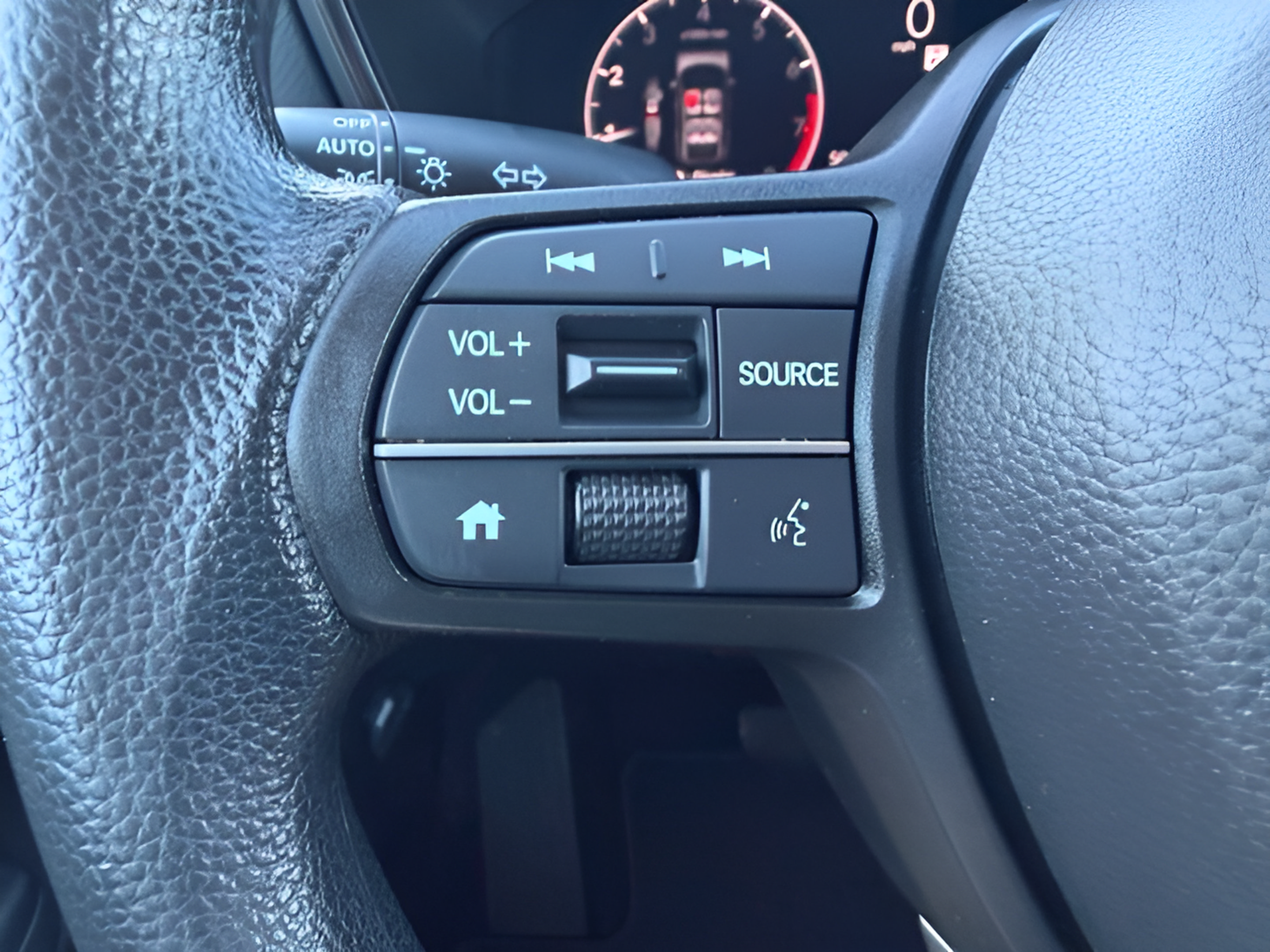 Used 2024 Honda CR-V LX image 13