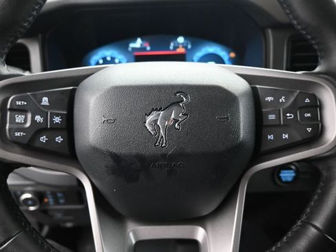 Used 2025 Ford Bronco Badlands AWD/4WD image 10