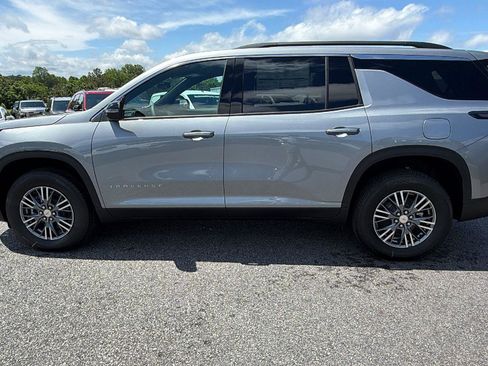New 2026 Chevrolet Traverse LT FWD image 8