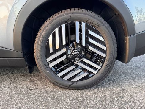 New 2026 Nissan Leaf SV+ w/ Floor Mat Package (SV+) image 8