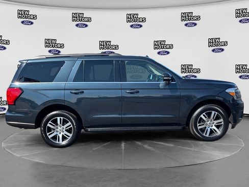 Used 2024 Ford Expedition XLT AWD/4WD image 7