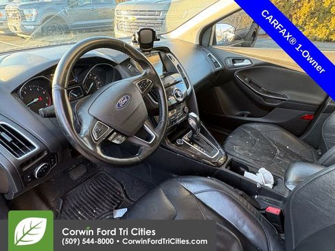 Used 2015 Ford Focus Titanium image 5