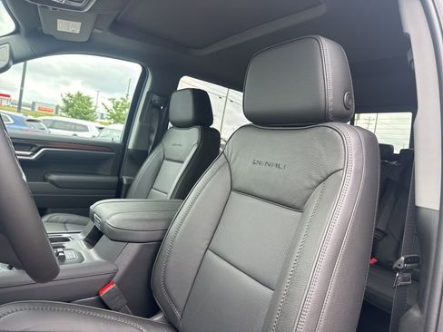 New 2026 GMC Sierra 1500 Denali w/ Denali Reserve Package image 23