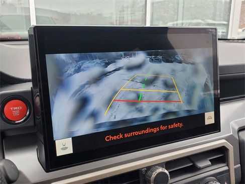 Used 2024 Toyota Tacoma TRD Off-Road w/ TRD Off Road Upgrade Package image 32