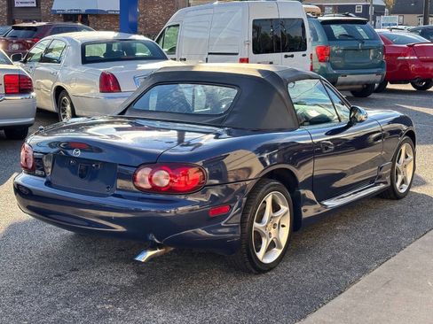 Used 2003 MAZDA MX-5 Miata LS image 5