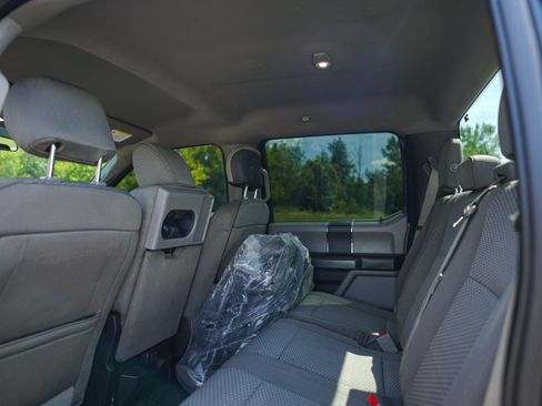 Used 2018 Ford F150 XLT AWD/4WD image 10
