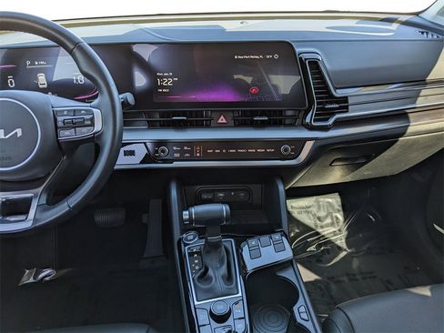 Certified 2025 Kia Sportage EX image 17