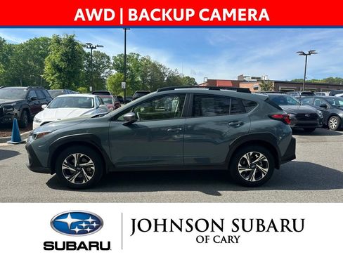 Used 2024 Subaru Crosstrek 2.0i Premium w/ Crosstrek Mirror Package image 5