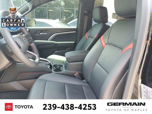 Used 2024 Chevrolet Colorado Z71 w/ Z71 Convenience Package 2 AWD/4WD image 20