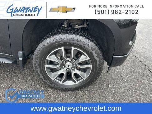 Used 2023 Chevrolet Silverado 1500 RST w/ Z71 Off-Road Package image 12