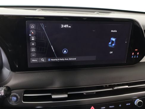 Certified 2025 Hyundai Palisade SEL image 7