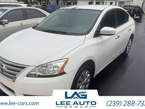 Used 2015 Nissan Sentra S FWD image 2