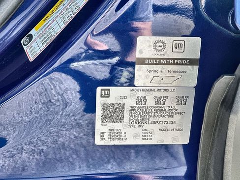 Certified 2023 GMC Acadia SLE w/ Driver Convenience Package image 33