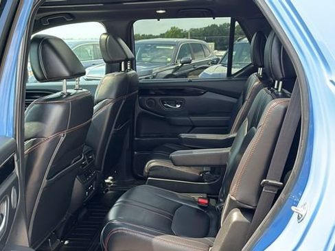 Used 2023 Honda Pilot TrailSport image 23