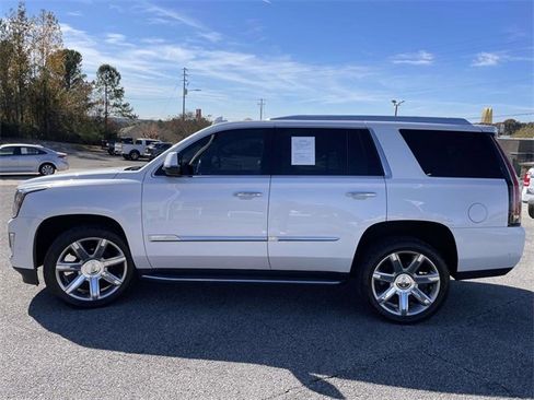 Used 2019 Cadillac Escalade Premium Luxury image 6