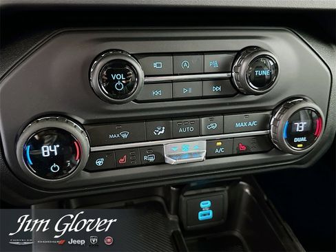 Used 2025 Ford Bronco Outer Banks image 35