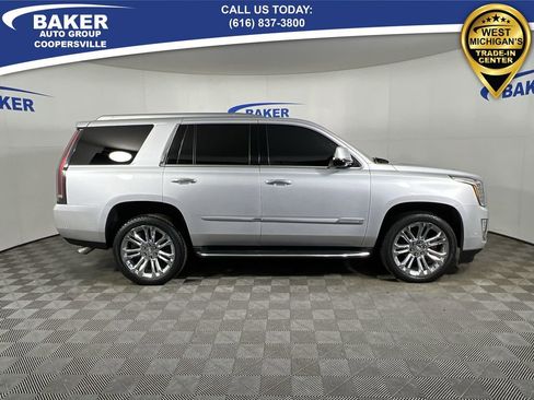 Used 2019 Cadillac Escalade Premium Luxury w/ LPO, Radiant Package image 10