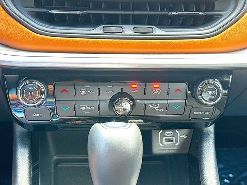 Used 2024 Jeep Compass Limited w/ Elite Group image 17