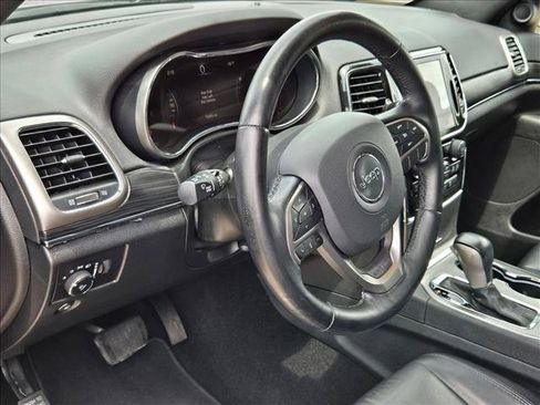 Used 2020 Jeep Grand Cherokee Limited AWD/4WD image 10