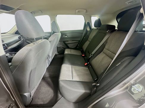 Used 2025 Nissan Rogue SV FWD image 26