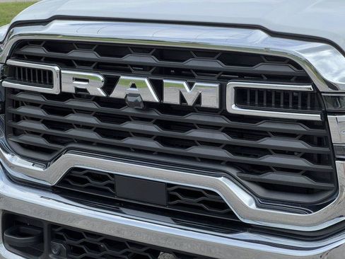 Used 2026 RAM 2500 Big Horn AWD/4WD image 36