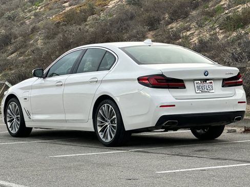 Used 2023 BMW 530e w/ Convenience Package image 7