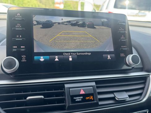 Used 2021 Honda Accord Sport image 26