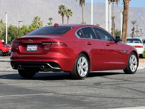 Used 2020 Jaguar XE S RWD image 3